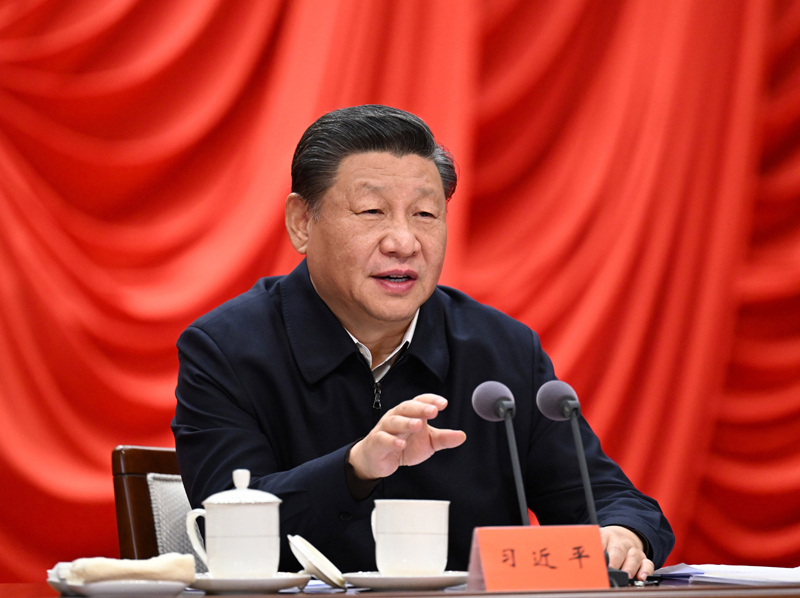 　　1月11日，省部級主要領導干部學習貫徹黨的十九屆六中全會精神專題研討班在中央黨校（國家行政學院）開班。中共中央總書記、國家主席、中央軍委主席習近平在開班式上發表重要講話。新華社記者 李學仁 攝